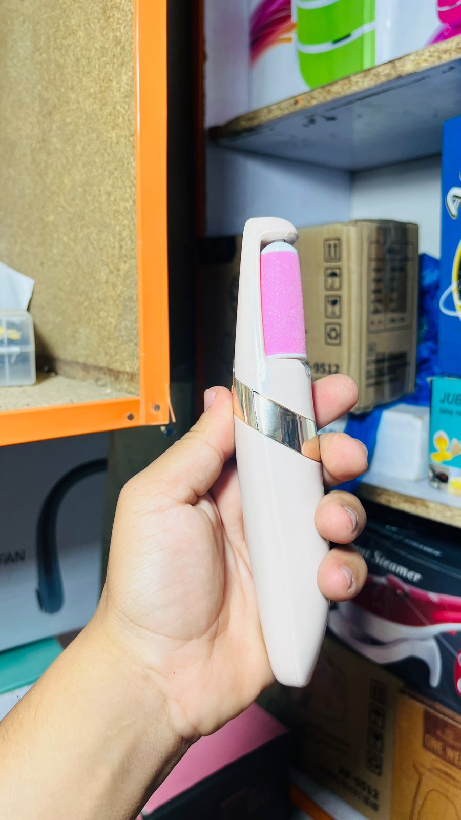 New Finishing Touch Flawless Pedi Rechargeable Tool File and Callus Remover Pedicure